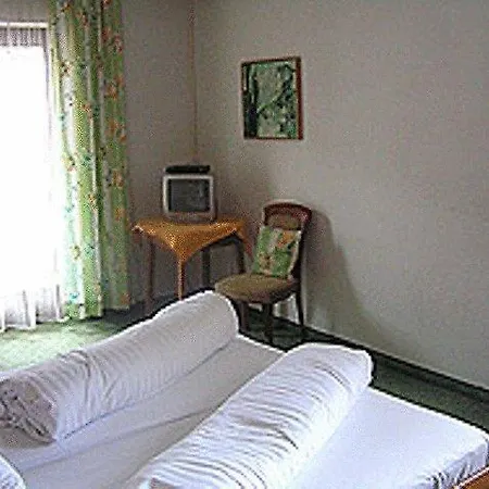Отель C+m+b